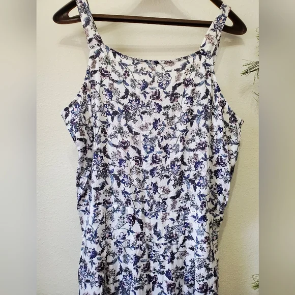 NWT Jumpsuit Amerie Floral Sleeveless Scoop Neck Crepe Wide Leg - Picture 16 of 16